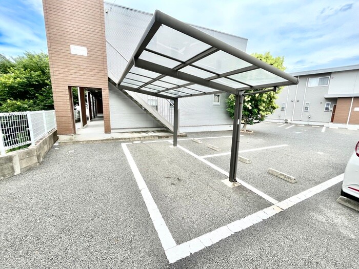 物件外観写真3　(駐輪場)