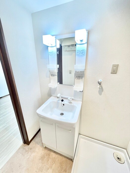 物件内観写真9　(洗面)