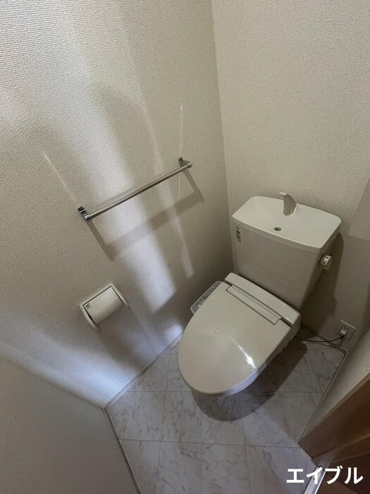 物件内観写真11　(トイレ)