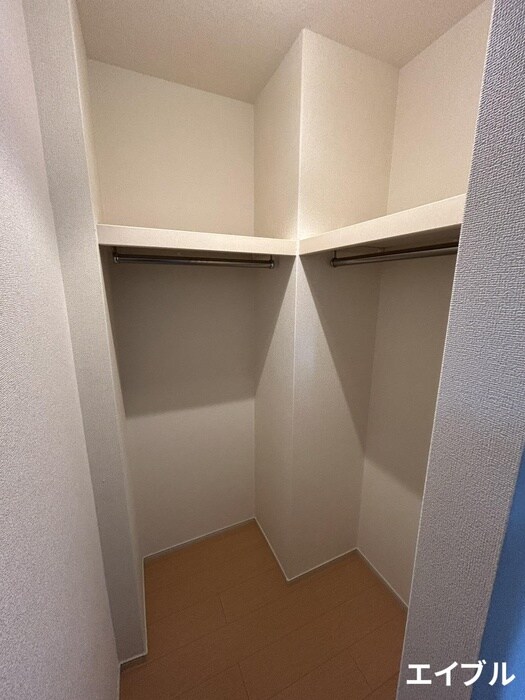 物件内観写真15　(収納)