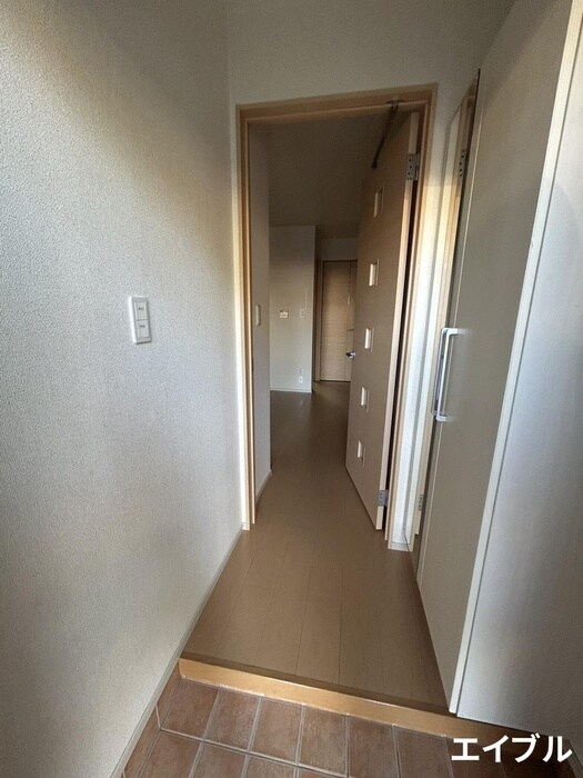 物件内観写真22　(玄関)