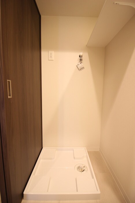 物件内観写真13　(洗濯機置場)