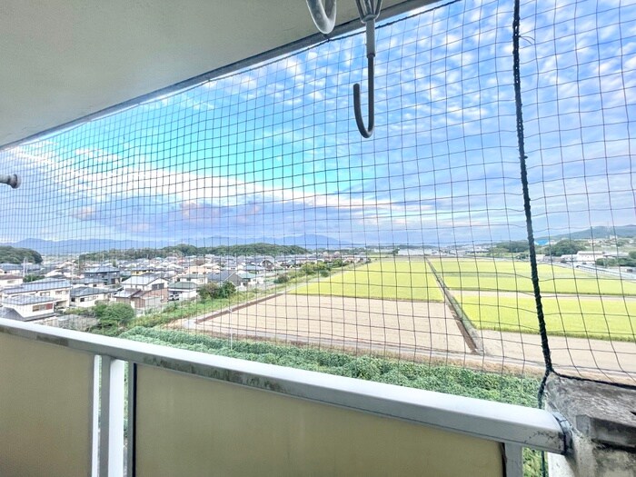 物件内観写真11　(室内からの展望)