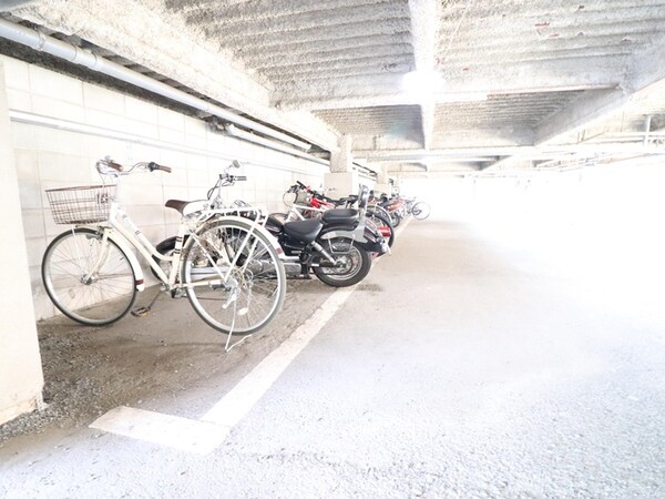 駐輪場