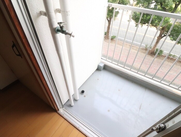 物件内観写真13　(洗濯機置場)