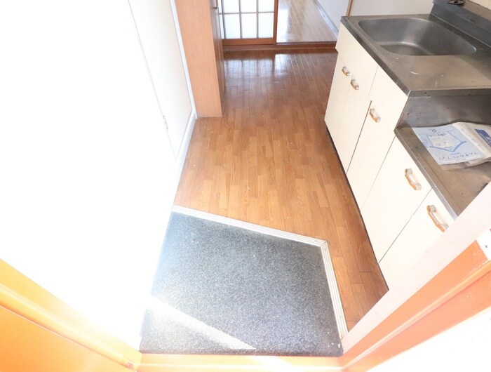 物件内観写真15　(玄関)