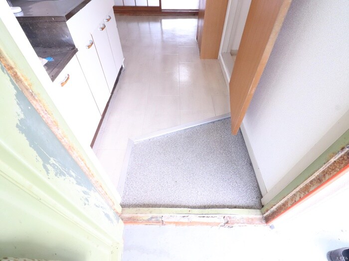 物件内観写真15　(玄関)