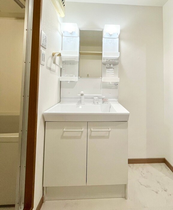 物件内観写真16　(洗面)