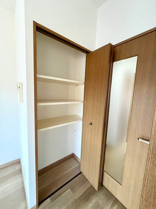 物件内観写真18　(収納)