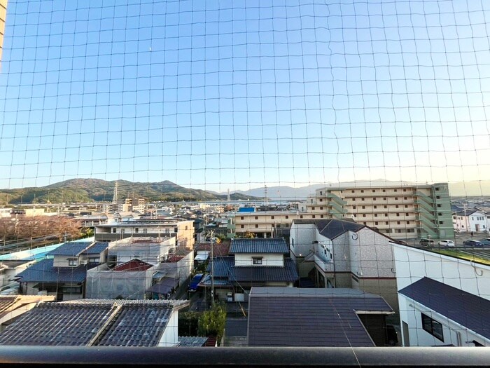 物件内観写真22　(室内からの展望)