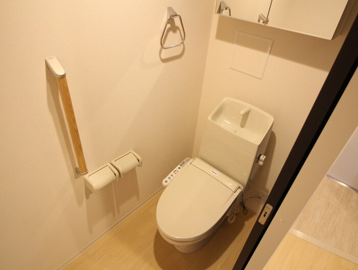物件内観写真13　(トイレ)