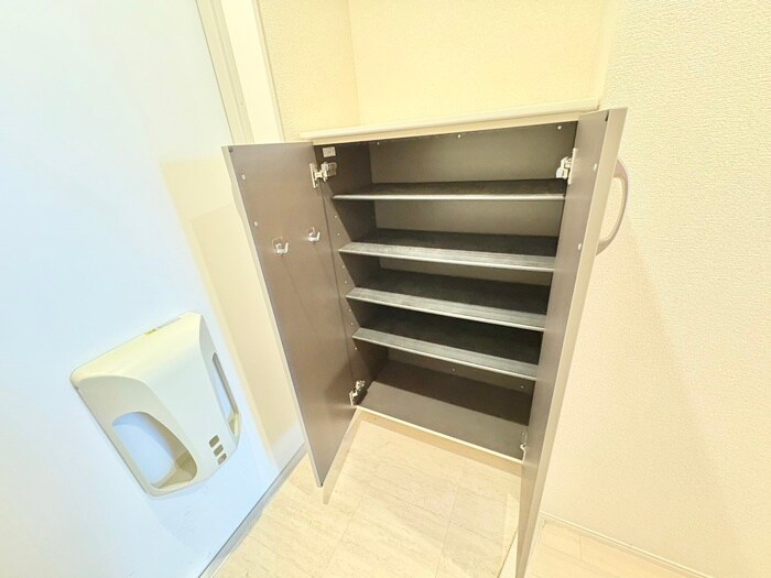 物件内観写真18　(靴箱)