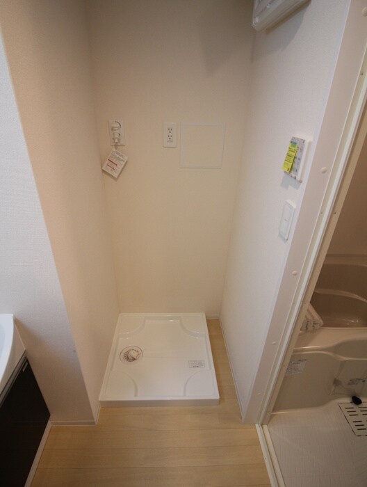 物件内観写真21　(洗濯機置場)