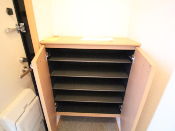 物件内観写真14　(靴箱)