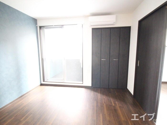 物件内観写真11　(室内からの展望)