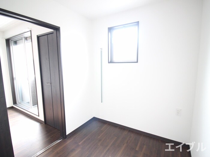 物件内観写真19　(居室)