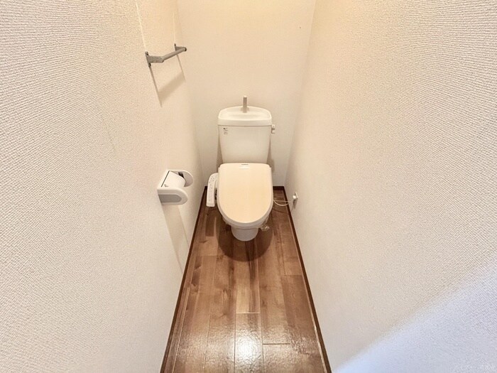 物件内観写真9　(トイレ)