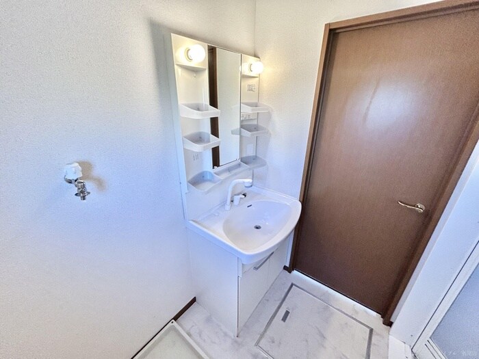 物件内観写真10　(洗面)