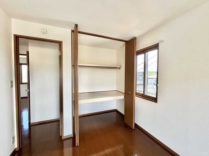 物件内観写真18　(収納)