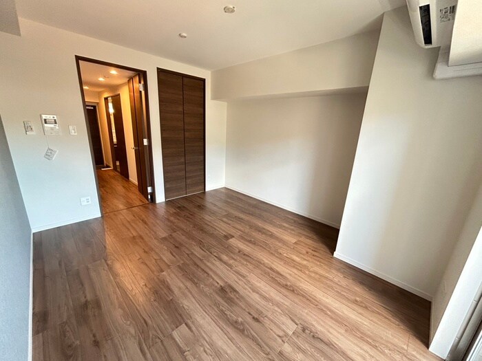 物件内観写真4　(居室)