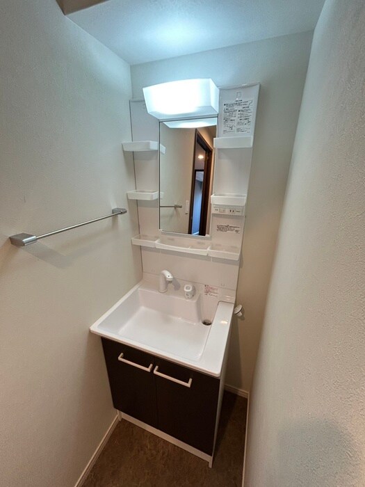 物件内観写真9　(洗面)