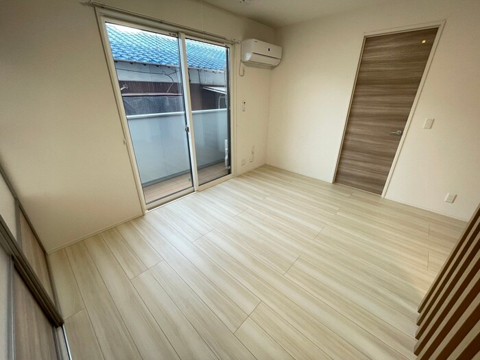 物件内観写真9　(居室)