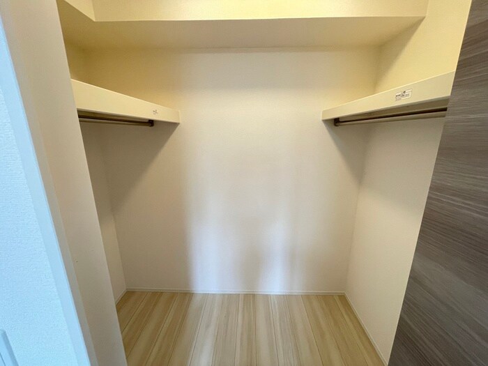 物件内観写真11　(収納)