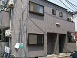 物件外観写真1　(エントランス部分)