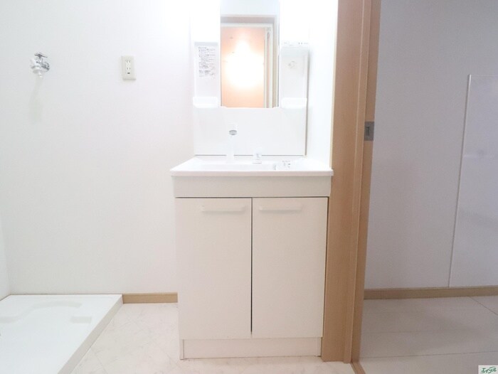 物件内観写真10　(洗面)