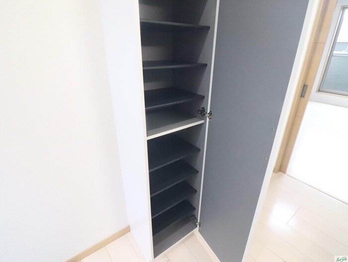 物件内観写真14　(靴箱)