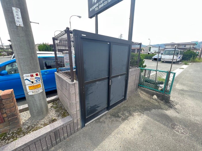 物件外観写真4　(建物設備)