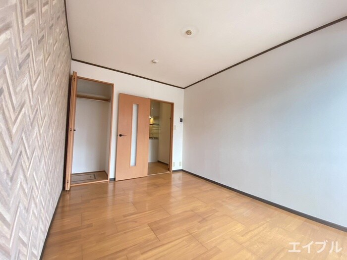 物件内観写真8　(居室)