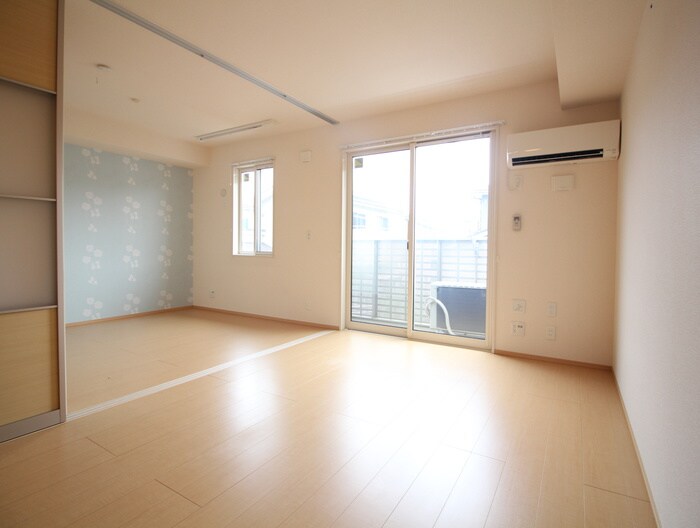 物件内観写真6　(居室)