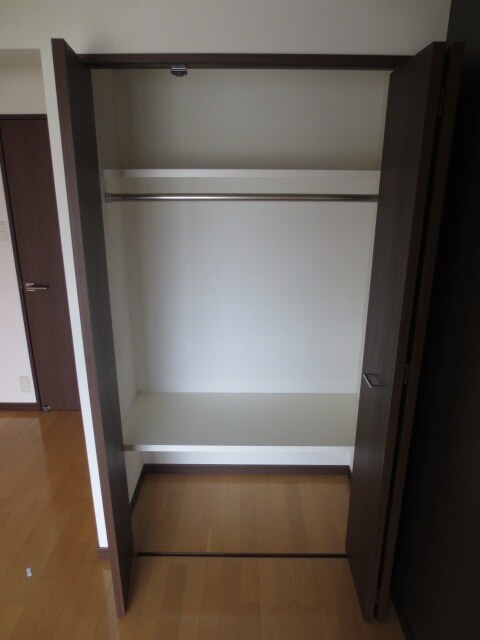 物件内観写真11　(収納)