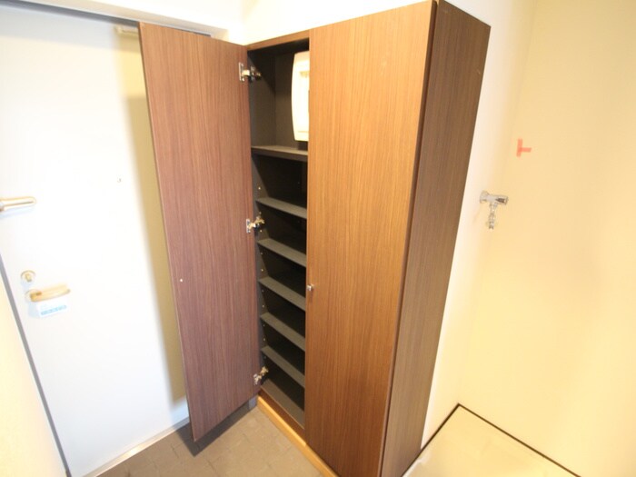 物件内観写真18　(靴箱)