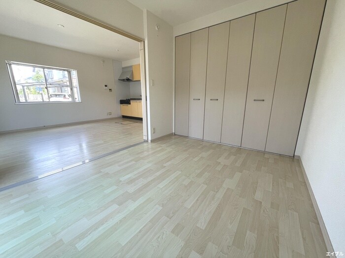 物件内観写真8　(居室)