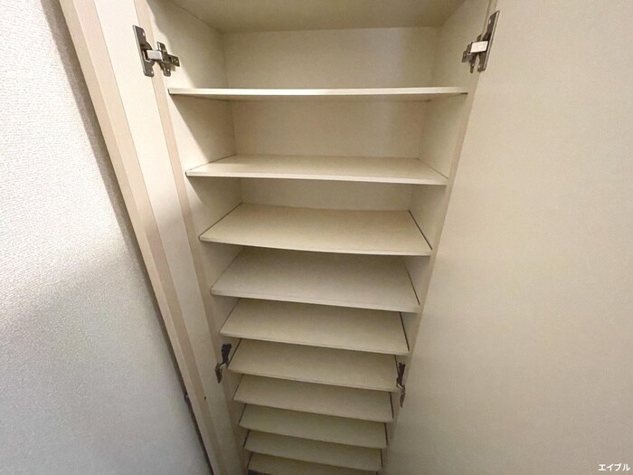 物件内観写真13　(靴箱)