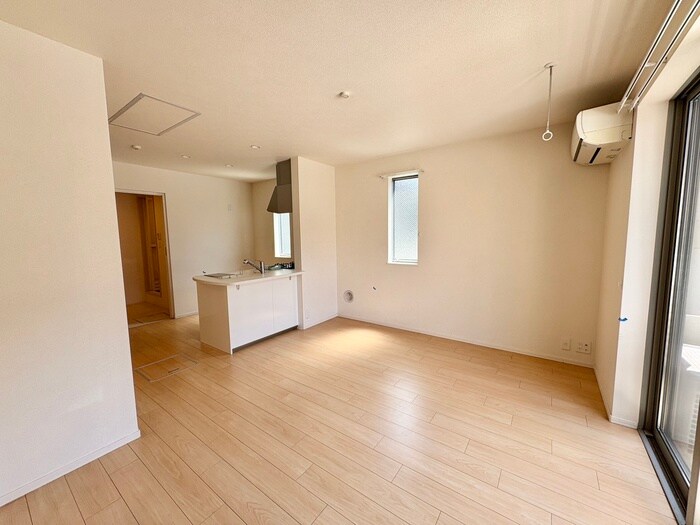 物件内観写真4　(居室)