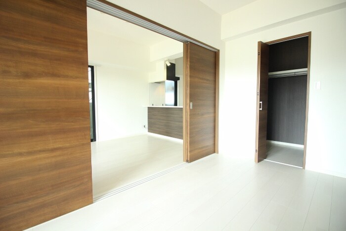 物件内観写真9　(居室)