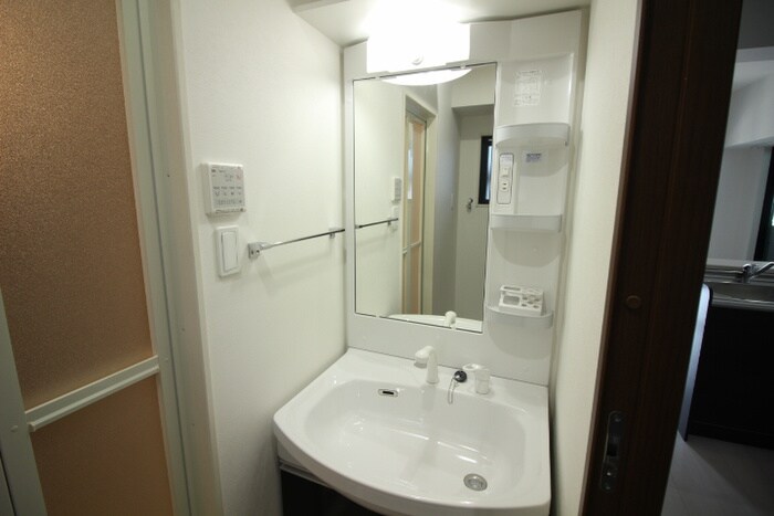 物件内観写真11　(洗面)