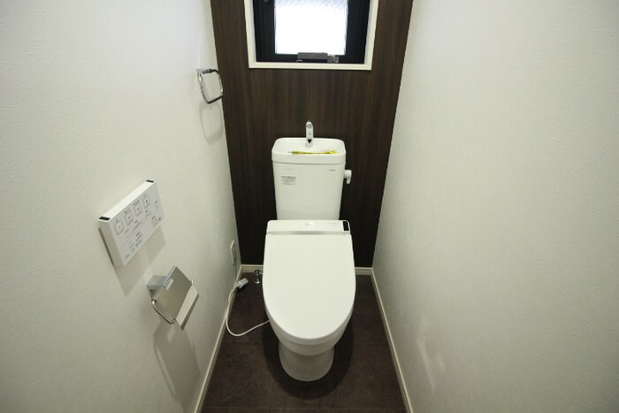 物件内観写真13　(トイレ)