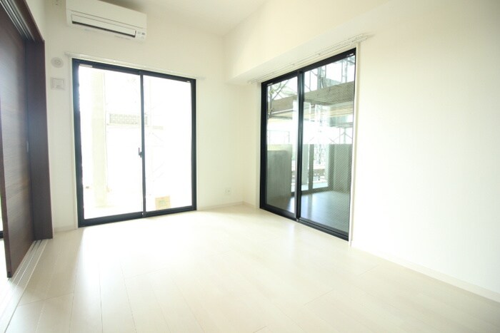 物件内観写真21　(居室)