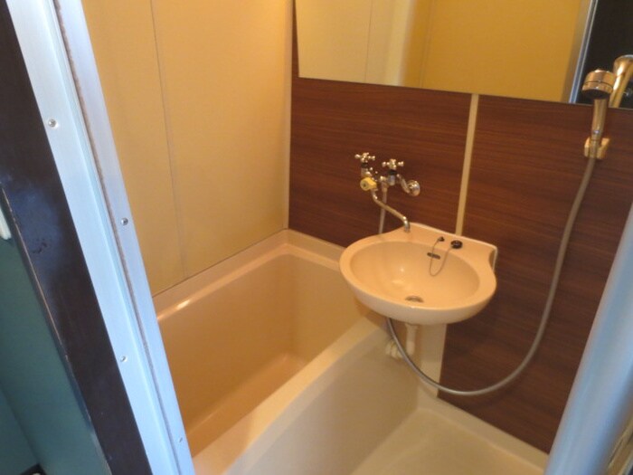 物件内観写真12　(バス／シャワールーム等)