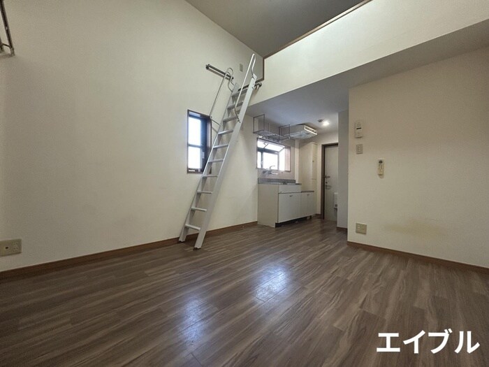 物件内観写真8　(居室)