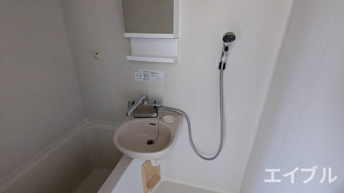 物件内観写真12　(洗面)