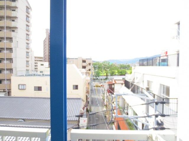 物件内観写真14　(室内からの展望)