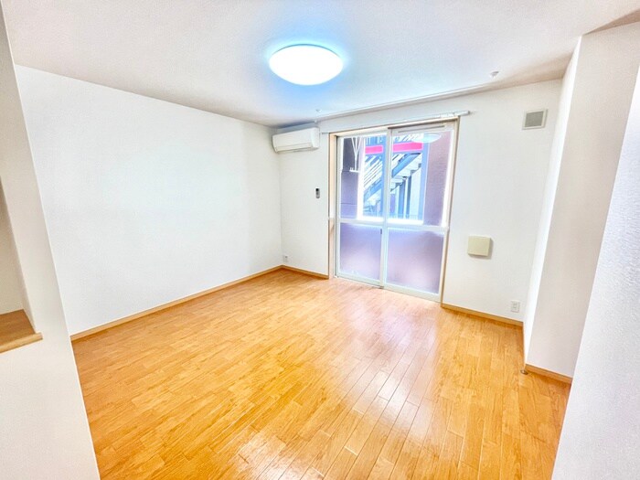 物件内観写真5　(居室)