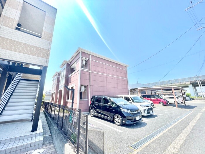 物件外観写真4　(外観写真)