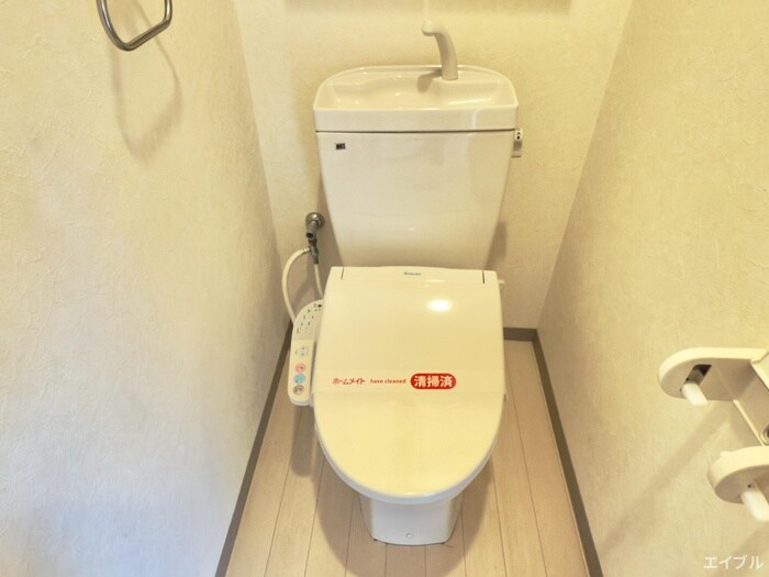 物件内観写真8　(トイレ)