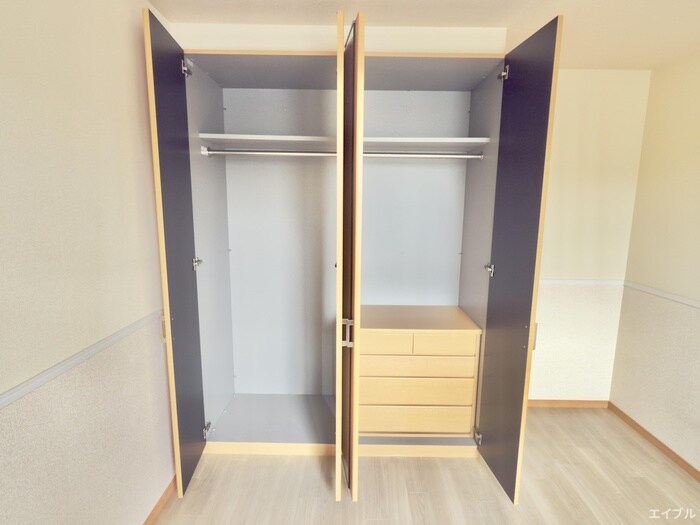 物件内観写真10　(収納)